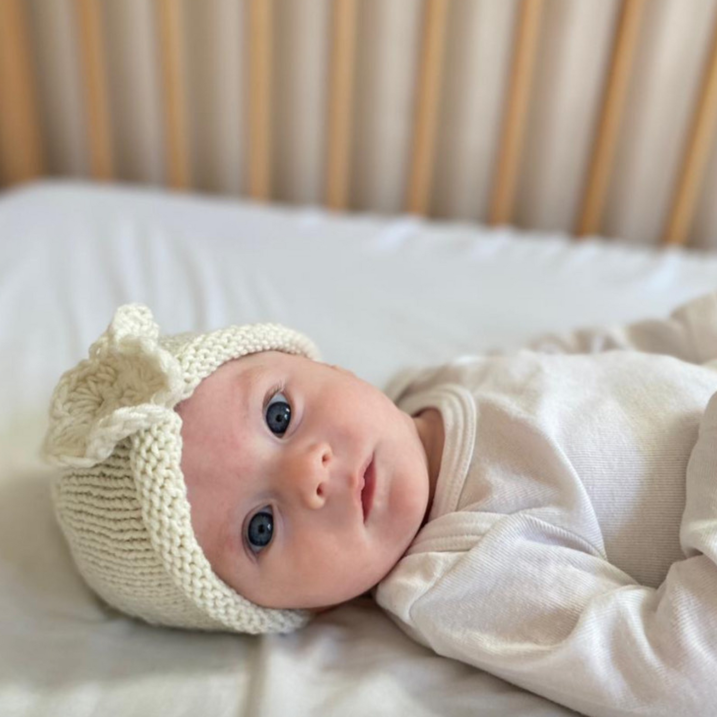 Beanie - Knitted flower Vanilla