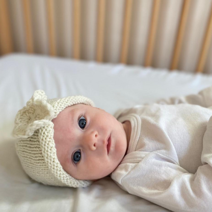 Beanie - Knitted flower Vanilla